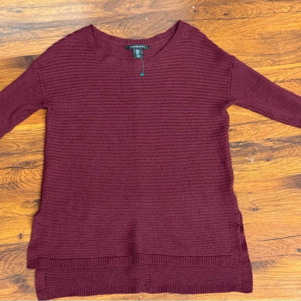 Tahari Burgundy Merino Wool Ribbed Sweater Small